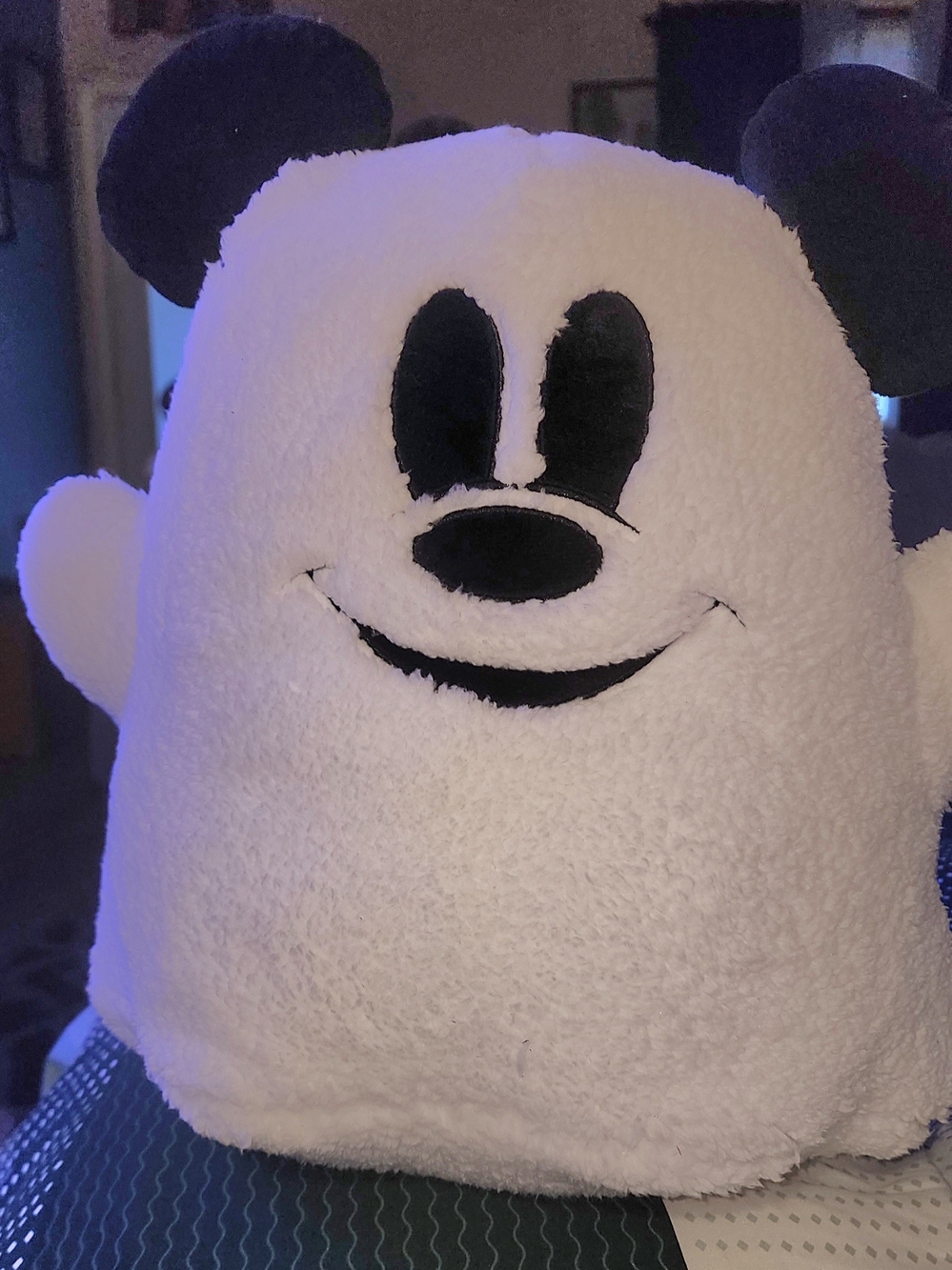 Disney Plush White Character Throw Pillow - Soft Home Accent New W/O Tags